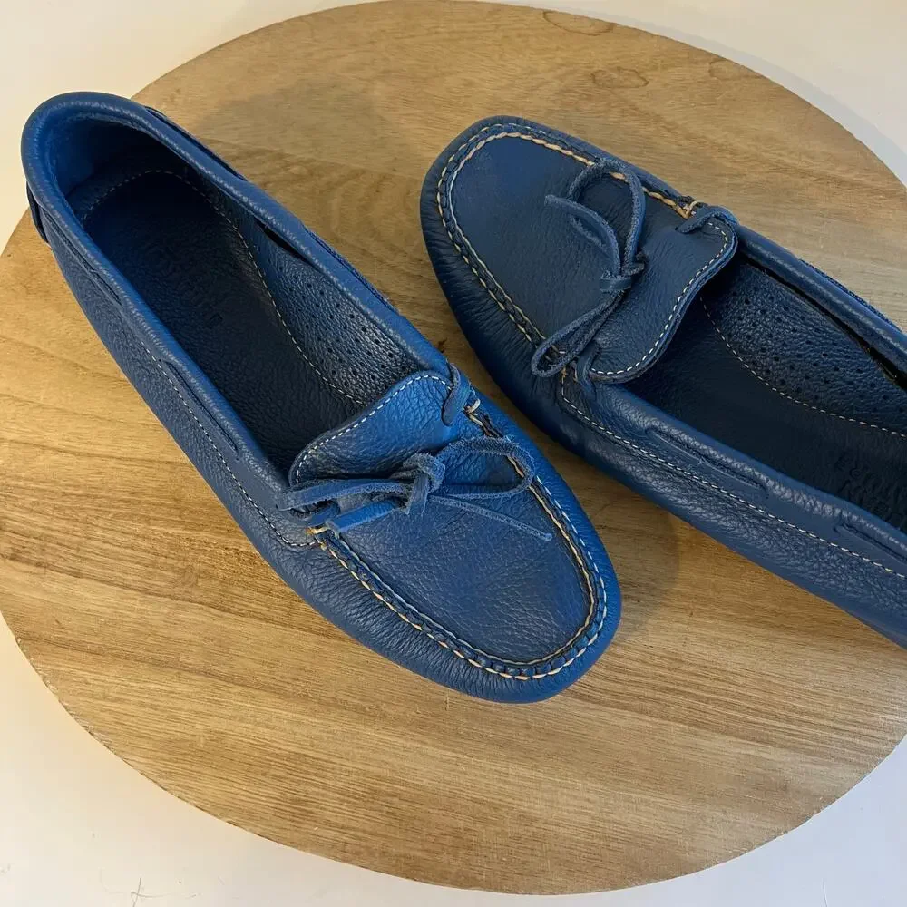 L.L. Bean Bright Blue Genuine Leather Bow Moccasin Driving Shoe Size Size 7